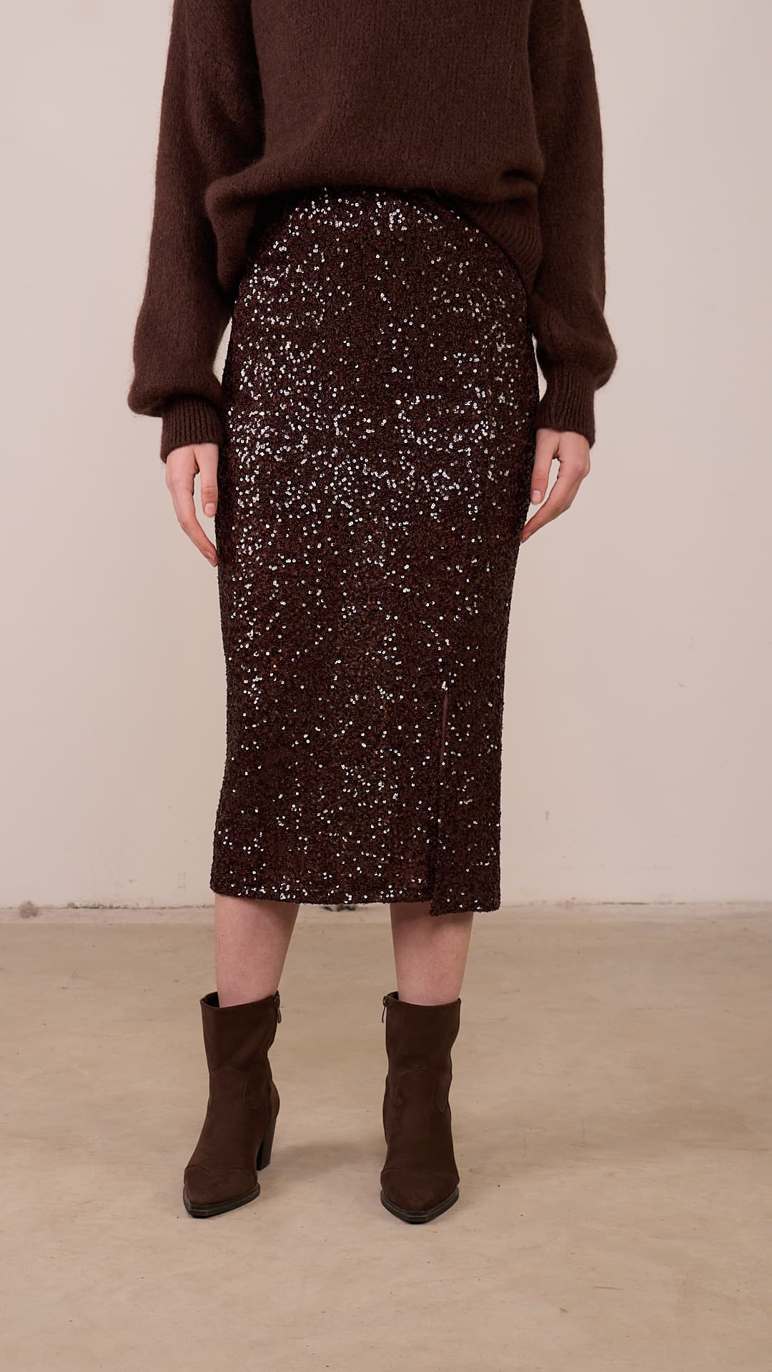 Gonna — 39031 — MARRONE