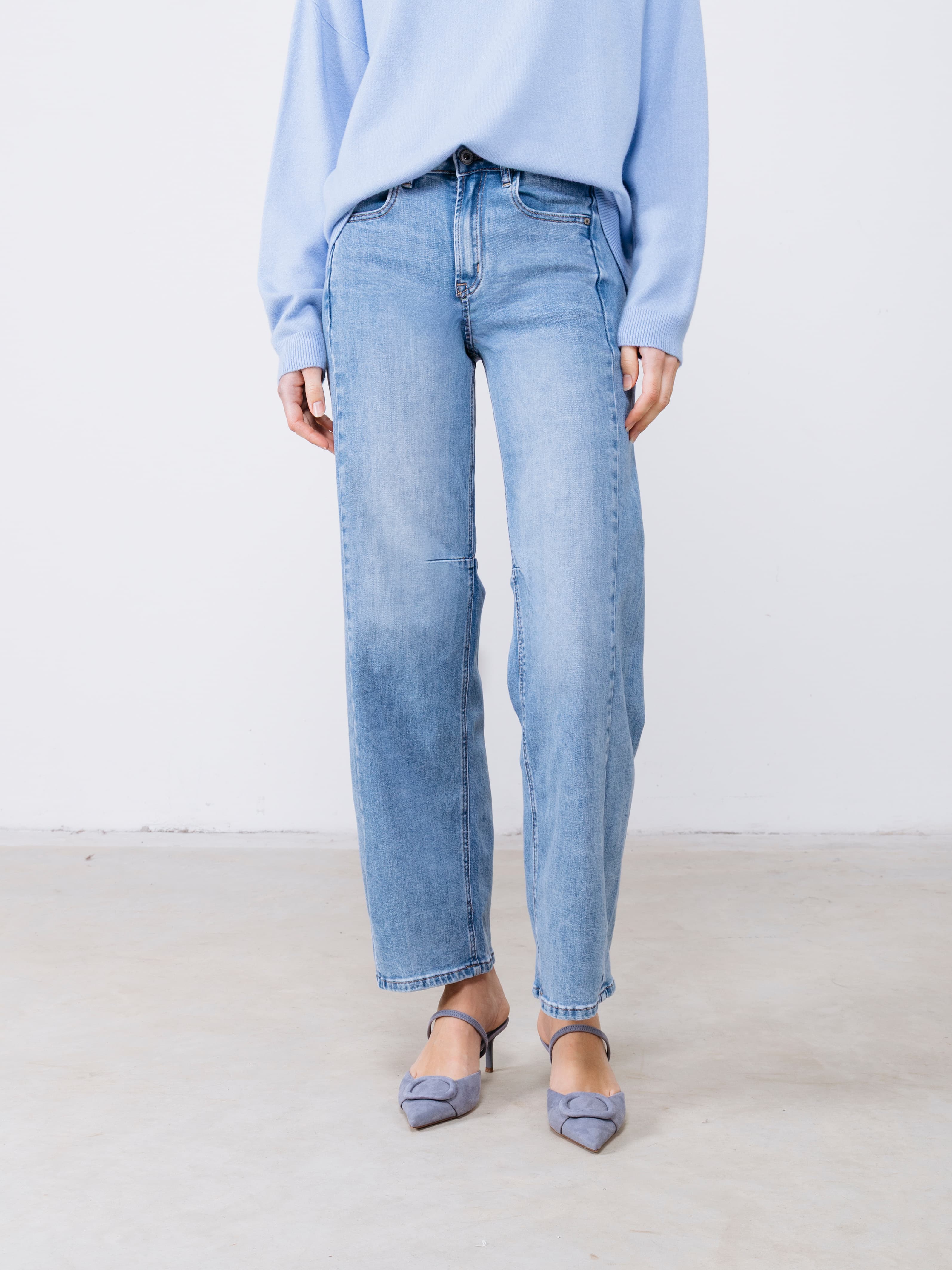 Jeans — 40032