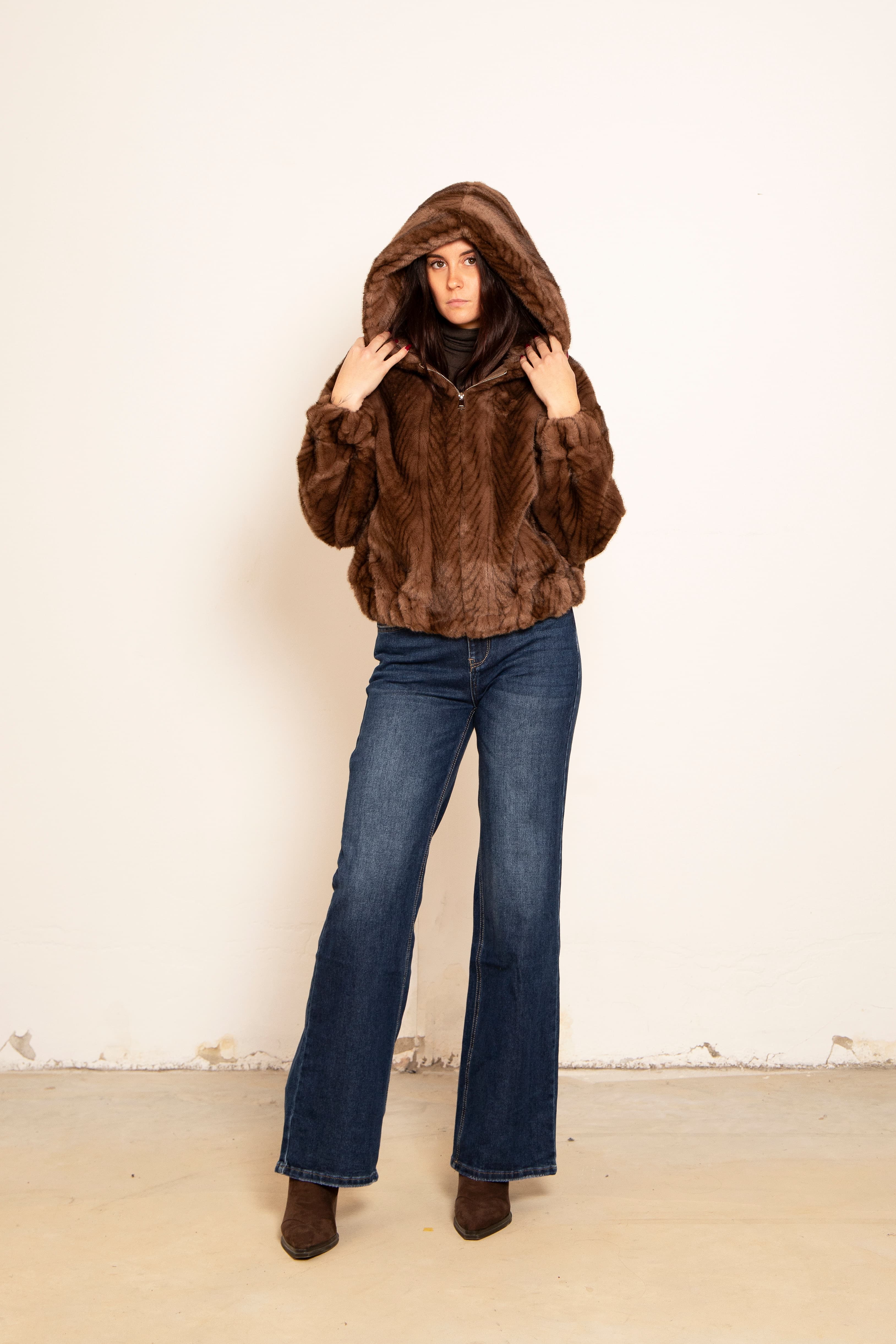 Pelliccia — 86070 — FANGO