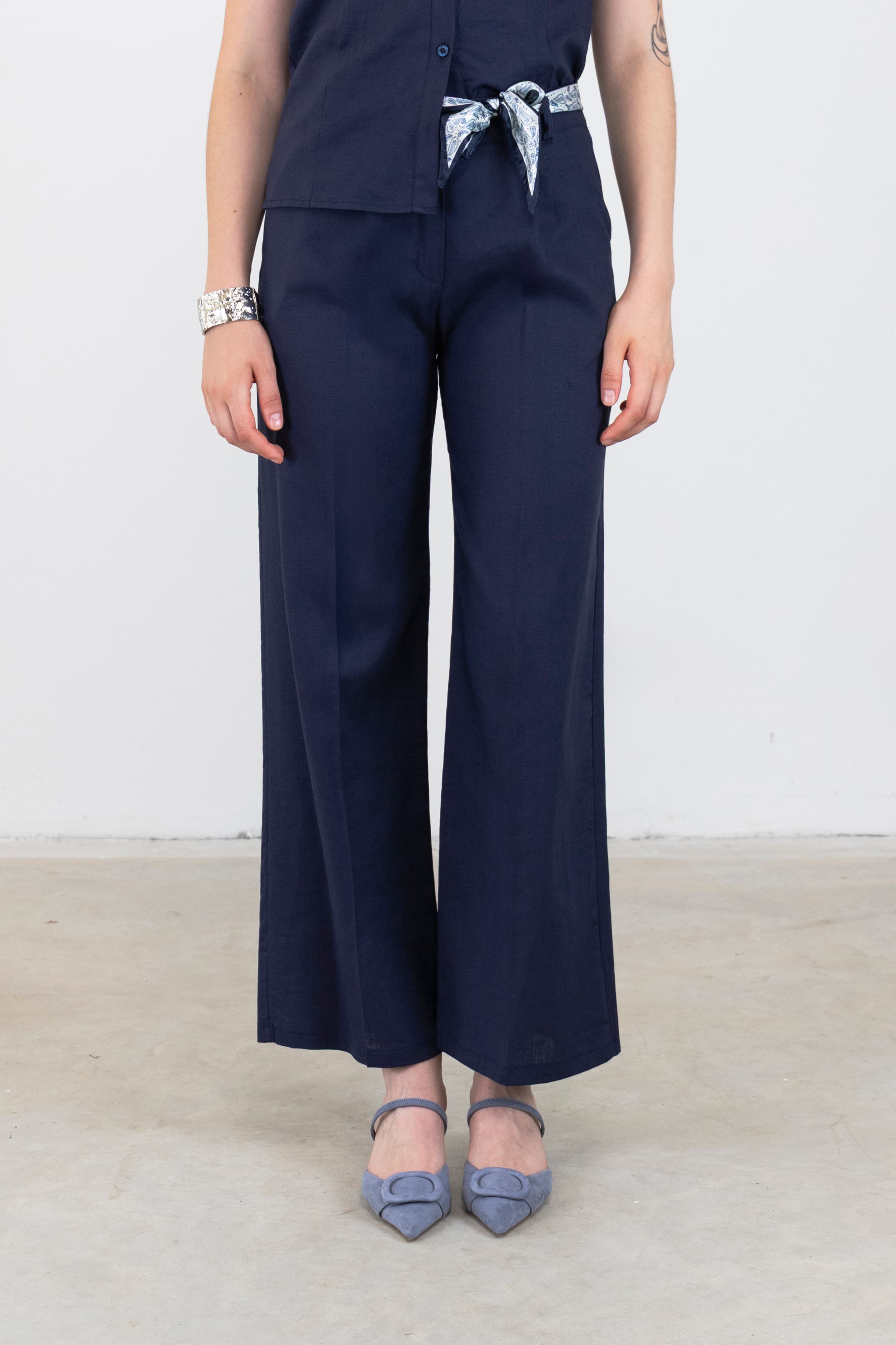 Pantaloni — 38030 — BLU