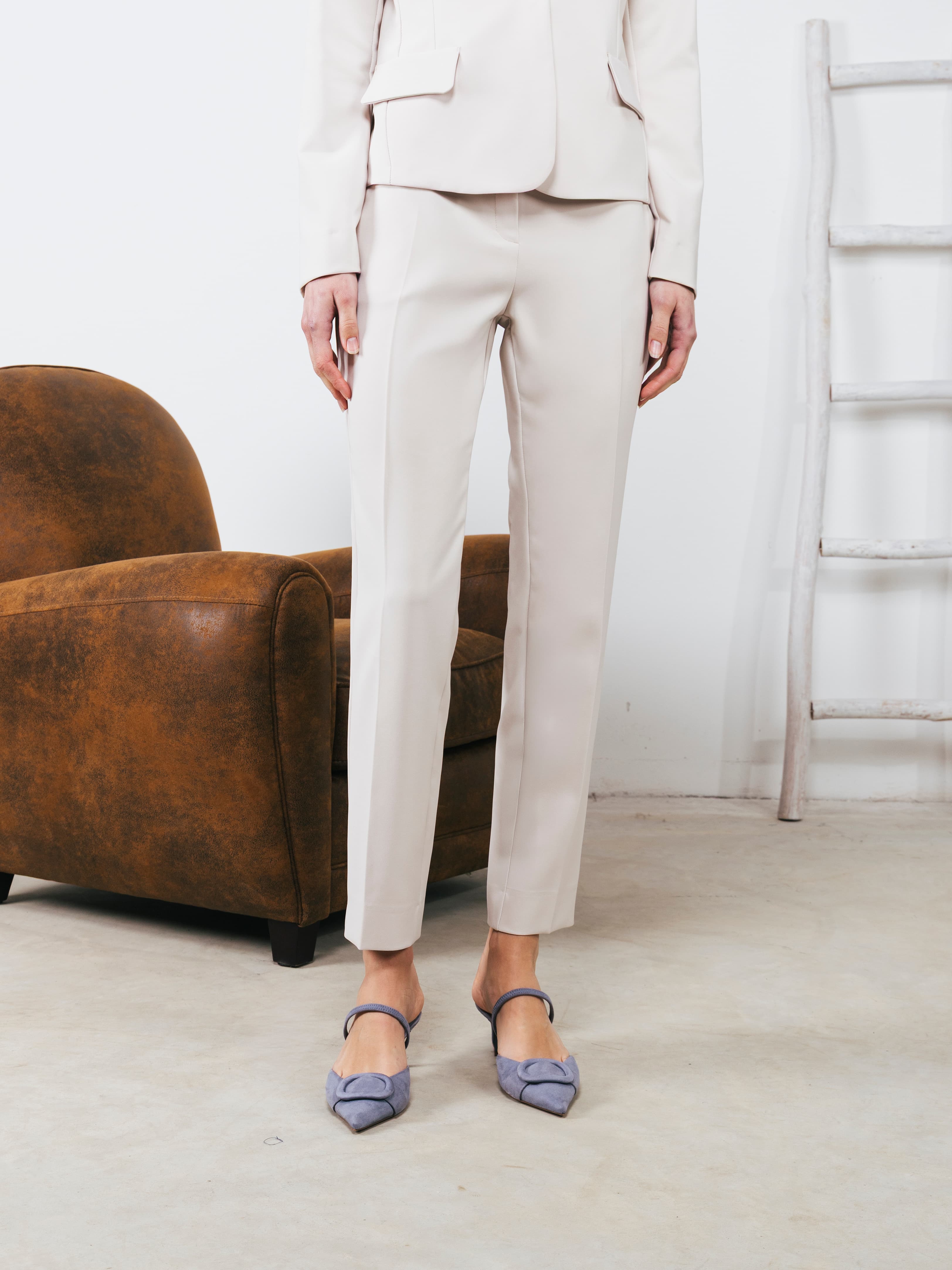 Pantaloni — 32025 — BEIGE